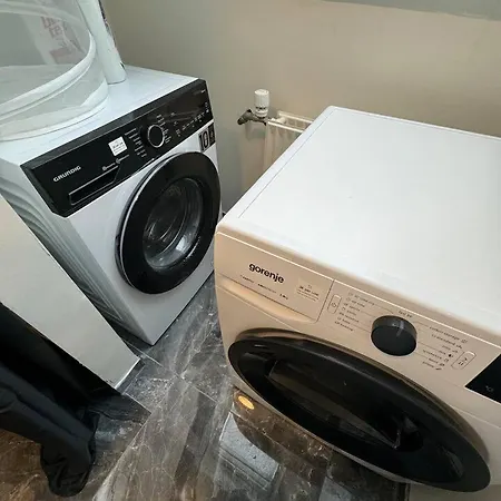 Charming House For 11 Persons In With Luxury Rooftop Deck & Free Parking Odense