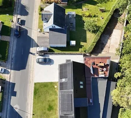 Charming House For 11 Persons In With Luxury Rooftop Deck & Free Parking Villa