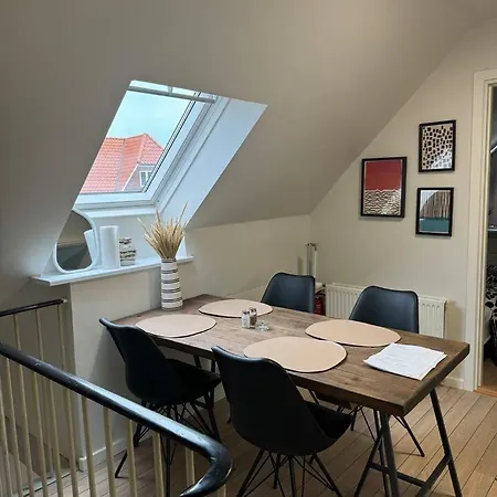 Villa Charming House For 11 Persons In With Luxury Rooftop Deck & Free Parking *