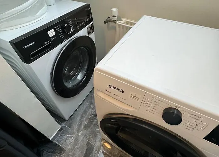 Charming House For 11 Persons In With Luxury Rooftop Deck & Free Parking Odense