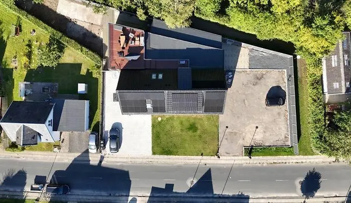 Villa Charming House For 11 Persons In With Luxury Rooftop Deck & Free Parking *